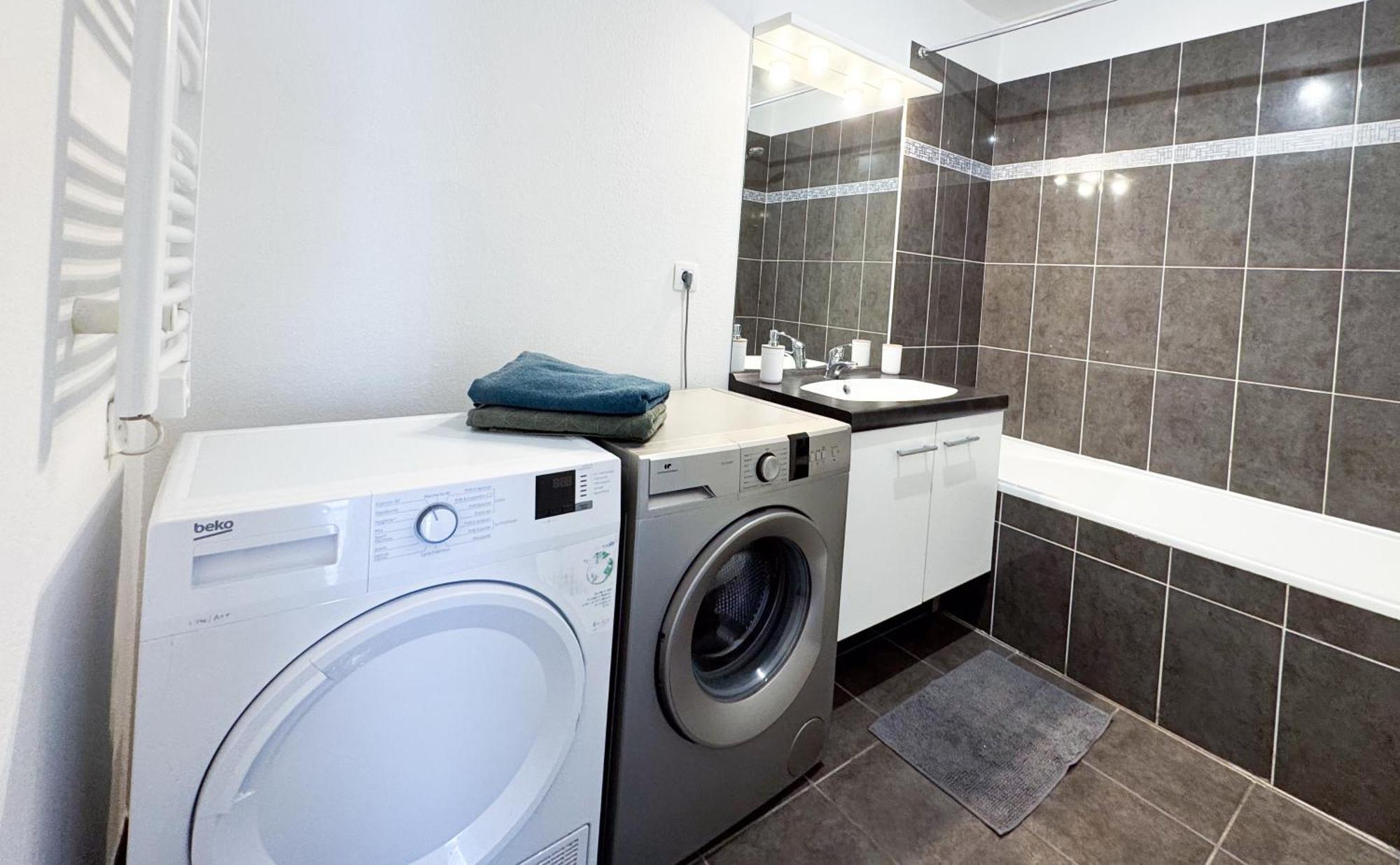 Bel Appartement Climatise & Parking Perpignan Buitenkant foto